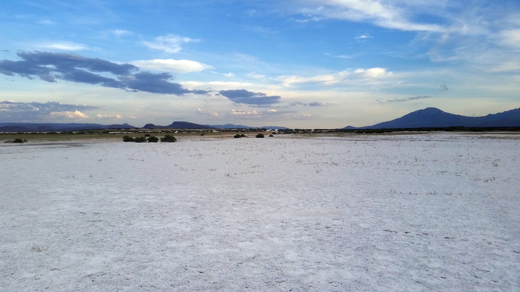 Oregon Desert Trail through the Alvord Desert
